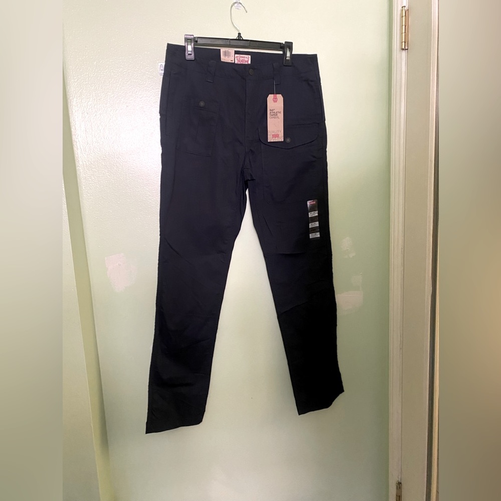 Levi’s 541 Athletic taper cargos 32x34 stretch